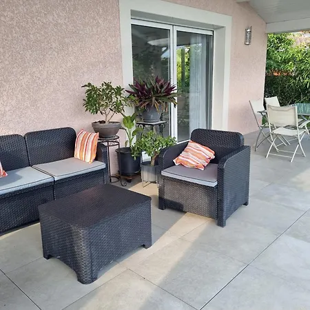 Вилла Agreable Maison Tarnaise Saint-Sulpice (Oise)